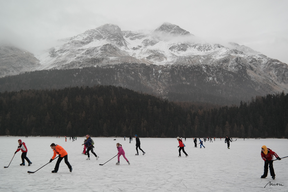Hockeyspiel auf Eis | Schweiz | 2015